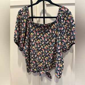 Ann Taylor Loft Seersucker Tie Front Top new without tags.